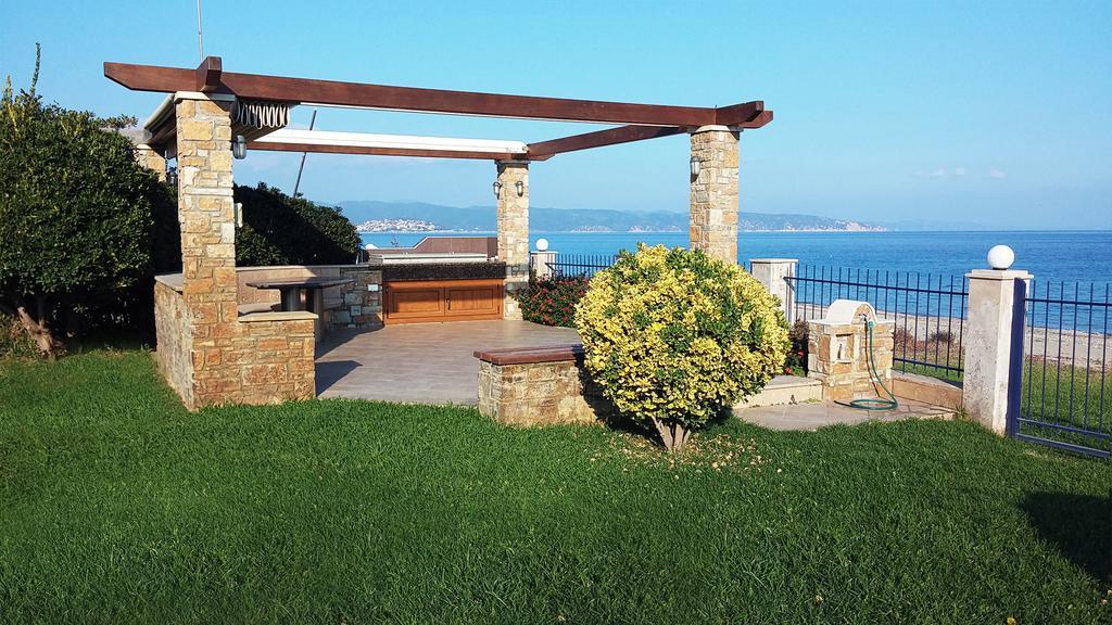 Villa Nefeli - Akti Salonikiou A Айос-Николаос Экстерьер фото