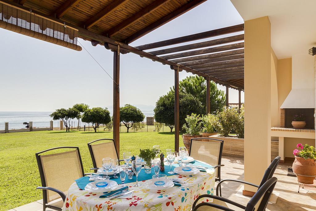 Villa Nefeli - Akti Salonikiou A Айос-Николаос Экстерьер фото